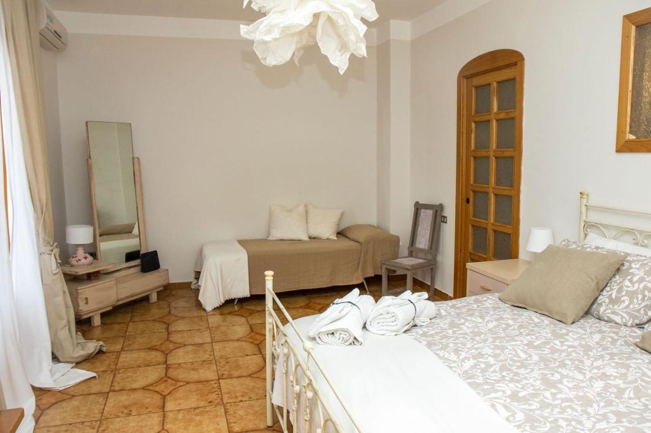 Seascape - Noemi'S Rooms Vico Equense Eksteriør billede